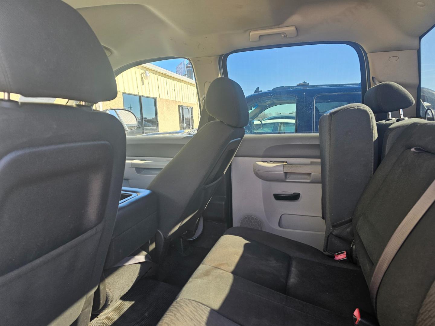 2013 WHITE Chevrolet Silverado 3500HD Work Truck Crew Cab 2WD (1GC4CZCG3DF) with an 6.0L V8 OHV 16V FFV engine, 6-Speed Automatic transmission, located at 533 S Seven Points BLVD, Seven Points, TX, 75143, (430) 255-4030, 32.313999, -96.209351 - Photo#5